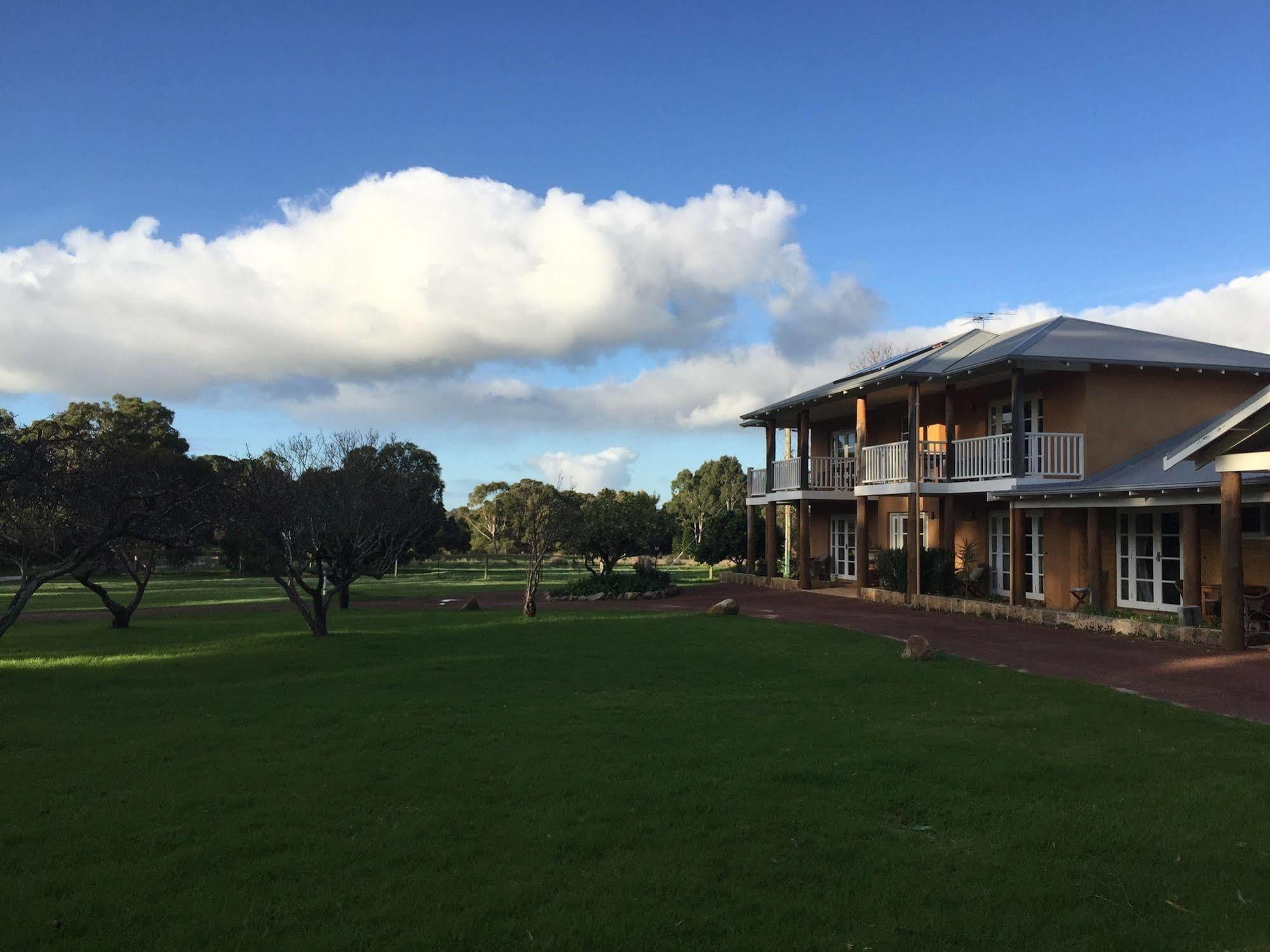 Erravilla Country Estate Spa Suite Accommodation Cowaramup Buitenkant foto