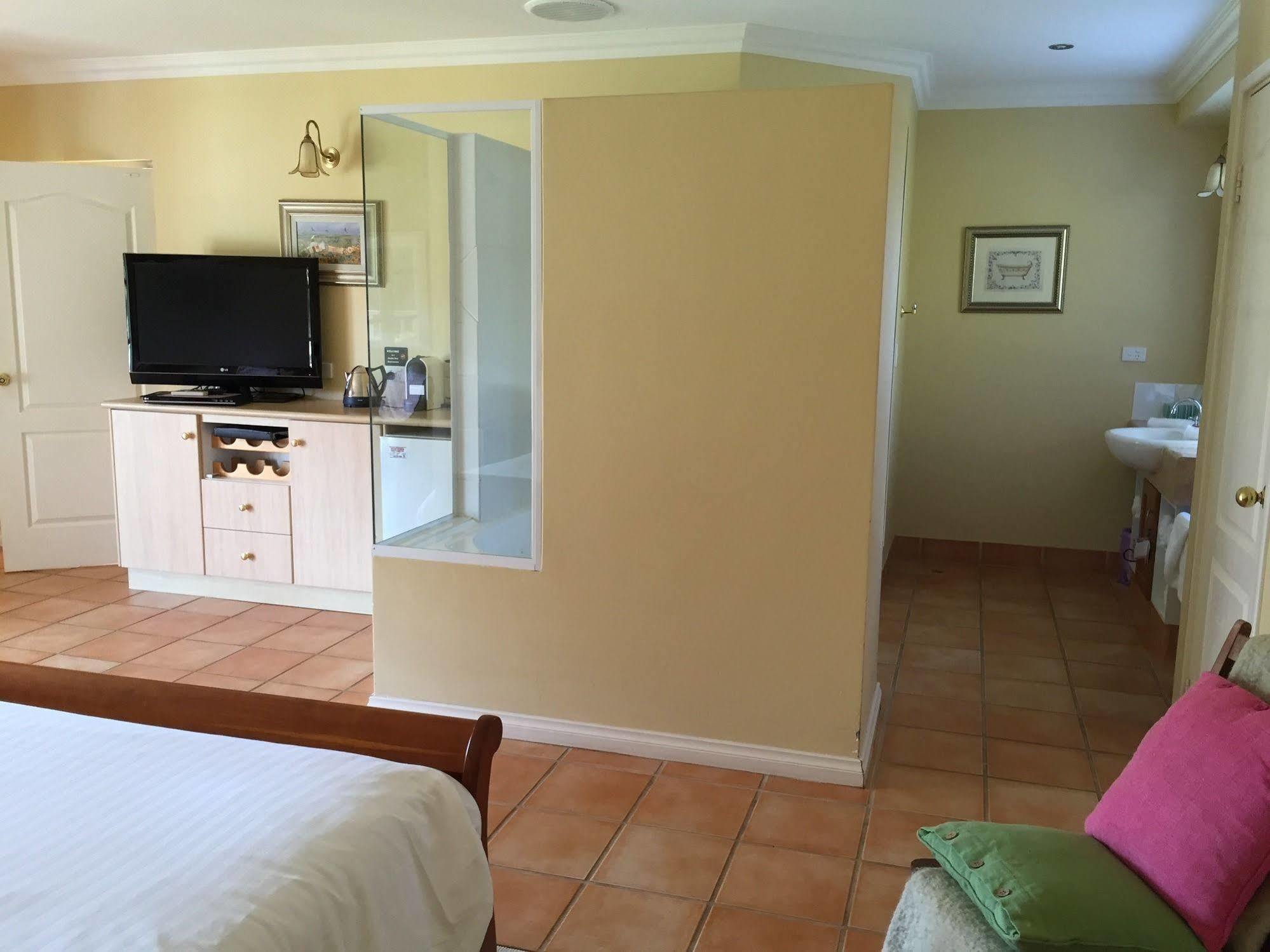Erravilla Country Estate Spa Suite Accommodation Cowaramup Buitenkant foto
